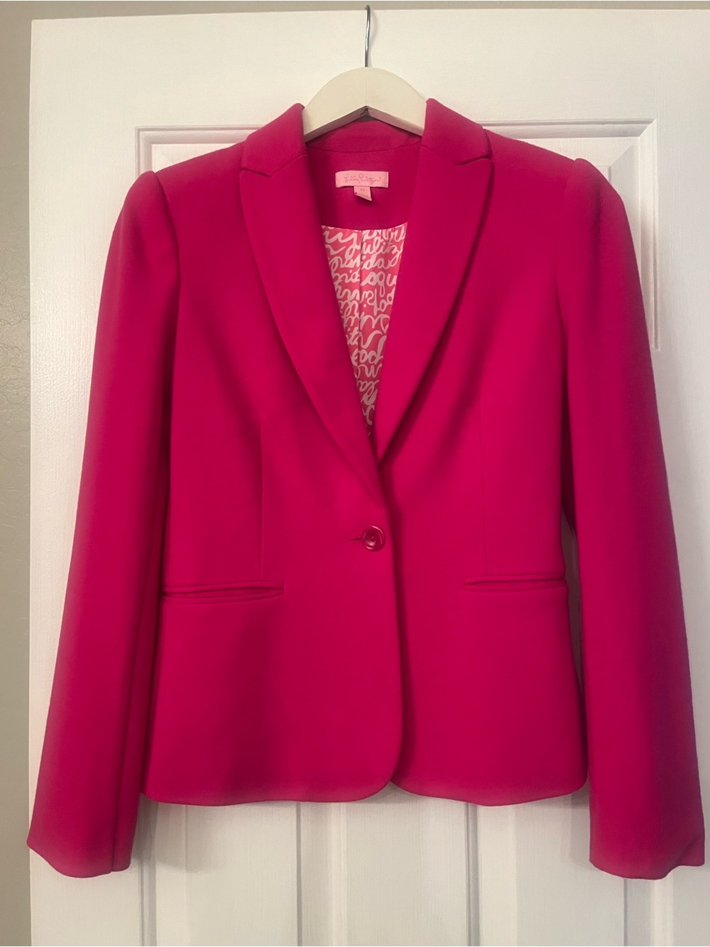 Lily Pulitzer Tailored Single-Button lined Blazer